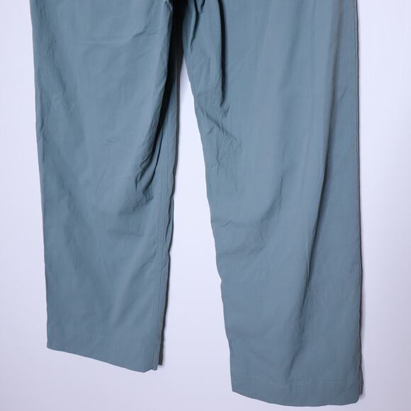 ATHLETA Trekkie Straight Crop Pant Minimalist Grey Lightweight Casual Women's 8 - Picture 9 of 12